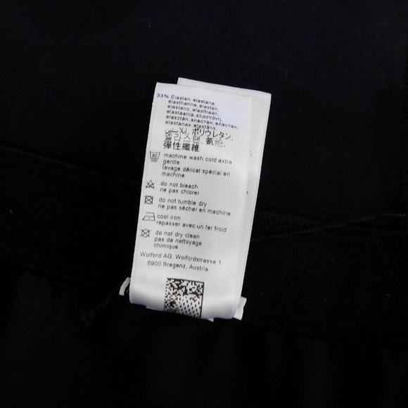 NWT!! WOLFORD Blair Skirt Sporty Navy Blue Black Pockets Elastic Waist Medium - Picture 15 of 16